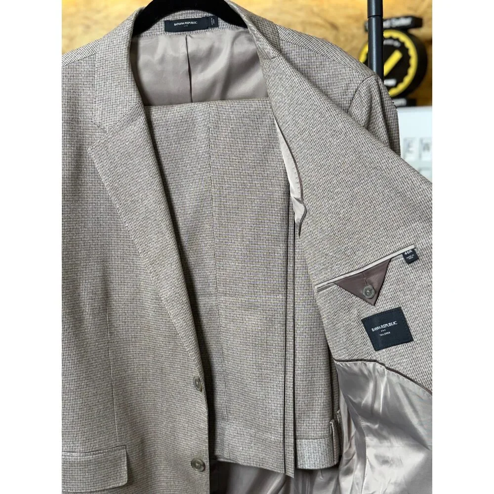 Banana Republic Tailored Men’s 2-Piece Suit Brown Micro Check Blazer 46R Pants